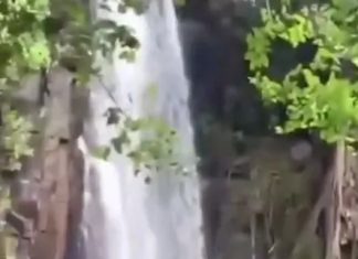 Mulher fica gravemente ferida após cair de cachoeira em Viçosa do Ceará; momento foi registrado por banhistas