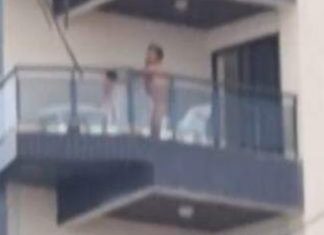 Casal é flagrado fazendo sexo em varanda com vista para a orla de Praia Grande, em plena luz do dia