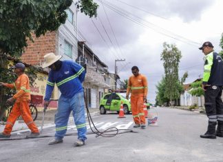 Sinalização de vias, melhorias operacionais e educação de trânsito nas escolas marcam 100 dias de atuação da AMT