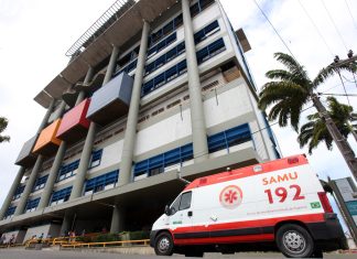 Homem morre em Fortaleza após complicações por engasgar com espinha de peixe e engolir pedra