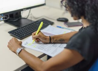 Cagece abre matrículas neste sábado (3) para cursos profissionalizantes gratuitos em Fortaleza