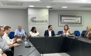 Setor automotivo discute estratégias para enfrentar juros altos e restrição de crédito em reunião da Fecomércio-CE