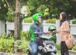 Lula anuncia linha de crédito para motos elétricas e gás gratuito para famílias carentes