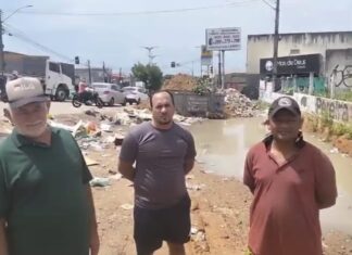 Moradores denunciam acúmulo de lixo e formação de cratera na divisa entre Caucaia e Fortaleza