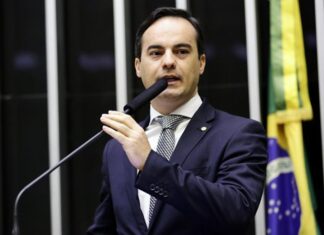 Capitão Wagner cobra convocação de aprovados da Guarda Municipal de Caucaia e pressiona gestão por mais segurança