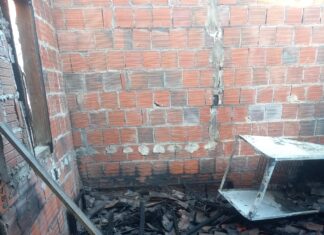 Incêndio destrói residência no Carapicho, em Caucaia, e família pede ajuda para recomeçar