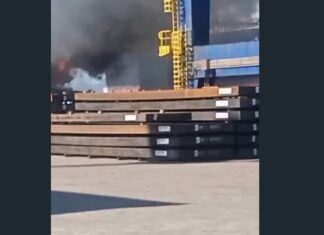 Incêndio atinge guindaste no Porto do Pecém e mobiliza equipes de emergência