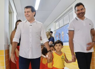 Enquanto Caucaia entrega areninhas, prefeito Evandro Leitão inaugura primeiro CEI da gestão e promete zerar fila de espera por vagas em creches de Fortaleza