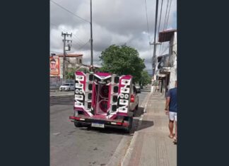 Superintendente do Detran-CE, Waldemir Catanho, realiza homenagem aos pais em Caucaia