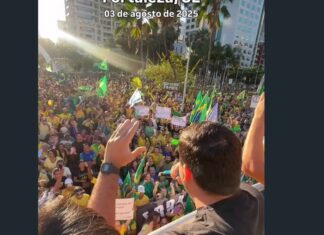 Bolsonaristas realizam protesto em Fortaleza pedindo anistia para Bolsonaro e presos do 8 de Janeiro