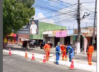 AMT repara retorno vandalizado na Av. Dom Almeida Lustosa e garante mais segurança aos pedestres