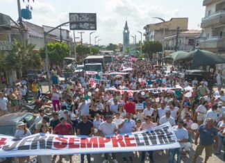 Moradores de Jericoacoara protestam contra concessão do Parque Nacional e cobrança de ingresso para acesso à Vila