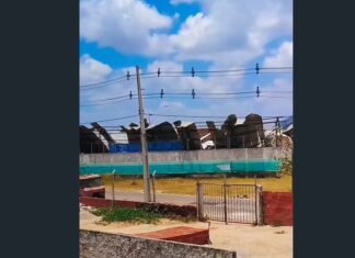 Cobertura de ginásio desaba em Pacatuba; local já estava interditado por risco de desabamento