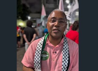 “Palestina Livre”: ato em Fortaleza cobra liberdade de ativistas interceptados por Israel em missão humanitária para Gaza