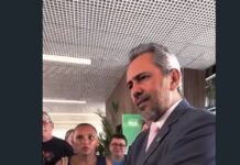 Governador Elmano de Freitas perde a linha e discute com uma mulher; imagine se tal postura fosse do ex-presidente Jair Bolsonaro?
