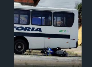 Colisão entre moto e ônibus é registrada no Parque Soledade, em Caucaia