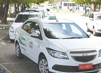 Governo Evandro Leitão autoriza reajuste de 18,7% nas tarifas de táxi em Fortaleza a partir de 19 de janeiro