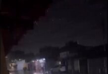 Homem cai no meio da rua durante chuva e é atropelado por motociclista em Goiânia