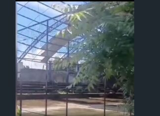 Quadra de escola é interditada por risco estrutural e revolta moradores no Capuan, em Caucaia