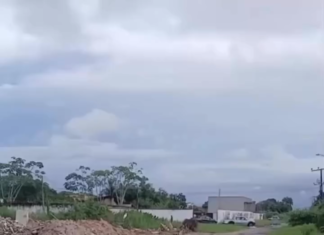 Igreja de Santa Luzia fica alagada no Pacheco e preocupa moradores em Caucaia