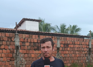 Moradores denunciam abandono em rua do Parque Soledade: lama, buracos e dificuldade de acesso