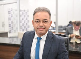 Vereador Mersinho apresenta requerimentos voltados ao meio ambiente e manutenção de praças em Caucaia