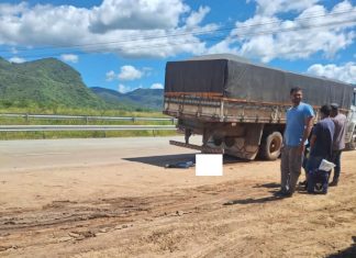 Mulher morre após atropelamento envolvendo caminhão na BR-020, em Caucaia