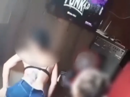 Vídeo de mulheres exibindo possíveis armas durante dança repercute nas redes sociais
