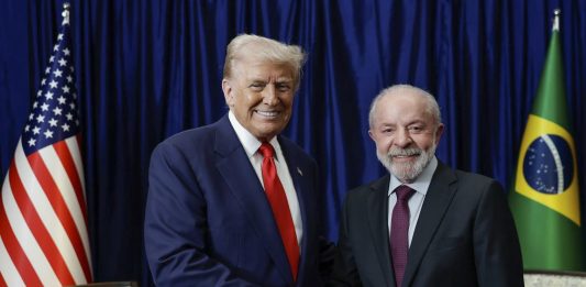 EUA propõem tarifa de 25% sobre produtos brasileiros, mas deixam café, laranja e petróleo fora da lista
