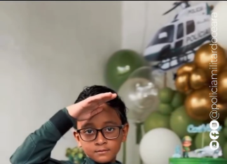 Pequeno Cauã Victor celebra 6 anos com festa inspirada na Polícia Militar do Ceará