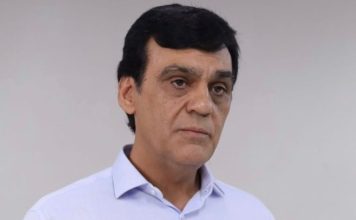 Urgente – Após aumento do IPTU, Prefeitura de Caucaia firma contrato de R$ 198 mil para elaborar nova Planta de Valores dos imóveis Enquanto mantém, há um ano e meio, o discurso de dificuldades financeiras, Prefeitura de Caucaia homologa registro de preços de R$ 13,7 milhões.
