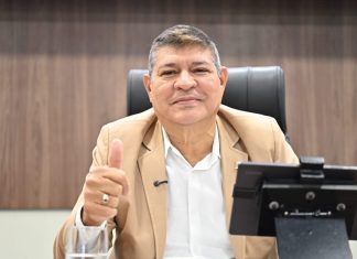 Vereador Dr. Tanilo solicita reformas em escolas e ginásio de bairros de Caucaia Vereador Dr. Tanilo solicita reformas em escolas e ginásio de bairros de Caucaia