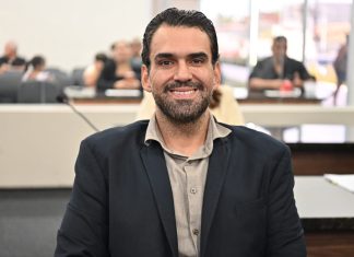 Vereador Rodrigo Amorim solicita pavimentação, iluminação pública e drenagem para bairros de Caucaia Vereador Rodrigo Amorim solicita pavimentação, iluminação pública e drenagem para bairros de Caucaia