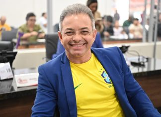 Vereador Mersinho apresenta requerimentos para Areninha, academia ao ar livre e obras de pavimentação em Caucaia