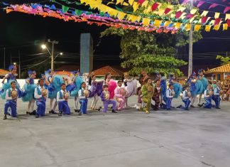 Arraiá da Loura Maluca chega à 9ª edição com música, quadrilhas e comidas típicas no Icaraí, em Caucaia Arraiá da Loura Maluca chega à 9ª edição com música, quadrilhas e comidas típicas no Icaraí, em Caucaia