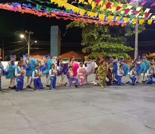 Arraiá da Loura Maluca chega à 9ª edição com música, quadrilhas e comidas típicas no Icaraí, em Caucaia Arraiá da Loura Maluca chega à 9ª edição com música, quadrilhas e comidas típicas no Icaraí, em Caucaia