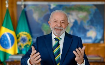 Governo Federal projeta salário mínimo de R$ 1.717 para 2027; reajuste previsto é de 5,92% Governo Federal projeta salário mínimo de R$ 1.717 para 2027; reajuste previsto é de 5,92%