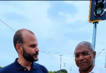 Waldemir Catanho visita semáforo instalado na CE-085 e destaca compromisso com Caucaia Waldemir Catanho visita semáforo instalado na CE-085 e destaca compromisso com Caucaia