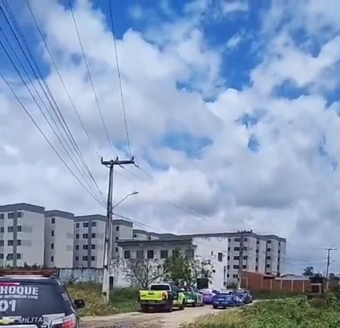 Sonhos destruídos – Prefeitura de Caucaia realiza reintegração de posse no Araturi e ação reacende debate sobre o fim do Bora Habitar Sonhos destruídos - Prefeitura de Caucaia realiza reintegração de posse no Araturi e ação reacende debate sobre o fim do Bora Habitar