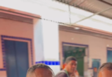 Após construir carreira política em São Paulo, Tiririca busca votos no Ceará e deverá enfrentar a desconfiança do eleitorado cearense Após construir carreira política em São Paulo, Tiririca busca votos no Ceará e deverá enfrentar a desconfiança do eleitorado cearense