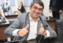 Silvio Nascimento apresenta requerimentos por melhorias em estradas e escolas de Caucaia Silvio Nascimento apresenta requerimentos por melhorias em estradas e escolas de Caucaia