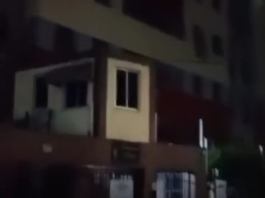 Confusão entre entregador e cliente termina com portão de condomínio danificado em Fortaleza Confusão entre entregador e cliente termina com portão de condomínio danificado em Fortaleza